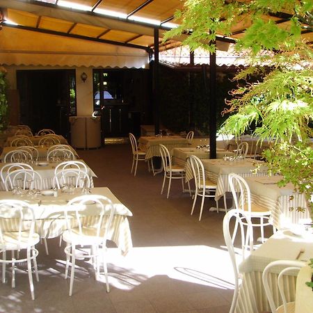 Albergo Giardino チェルノッビオ エクステリア 写真