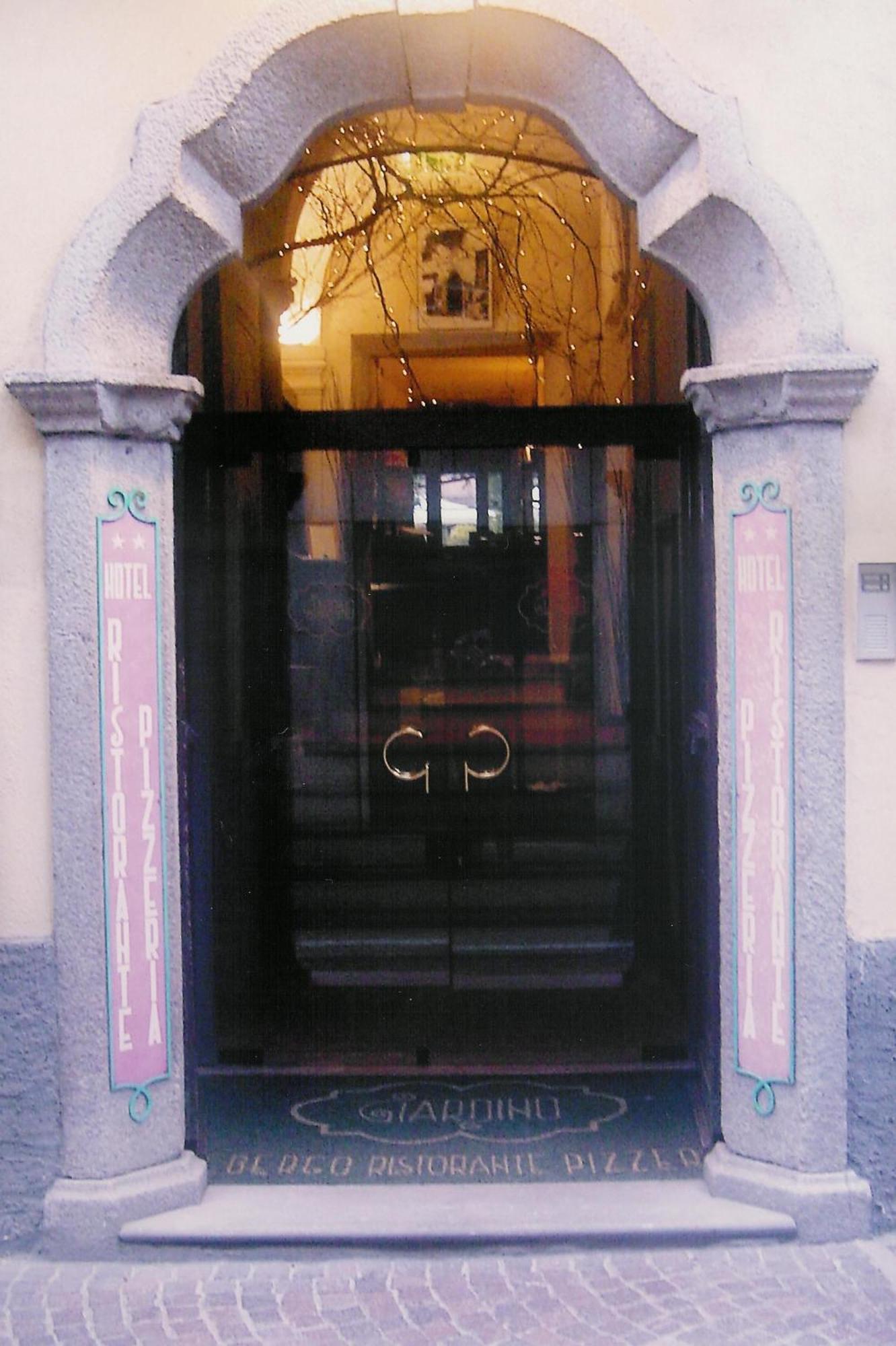 Albergo Giardino チェルノッビオ エクステリア 写真