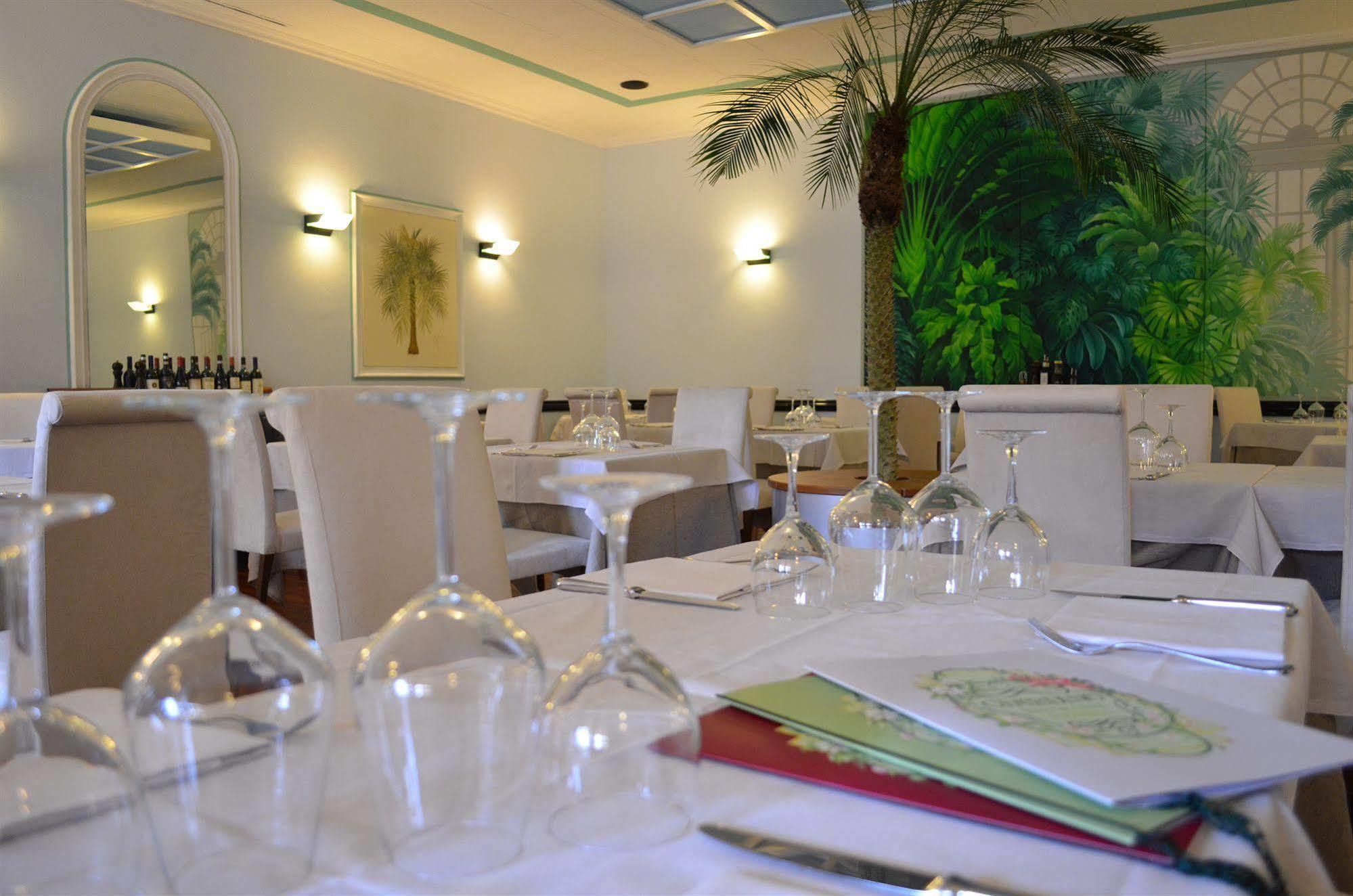 Albergo Giardino チェルノッビオ エクステリア 写真