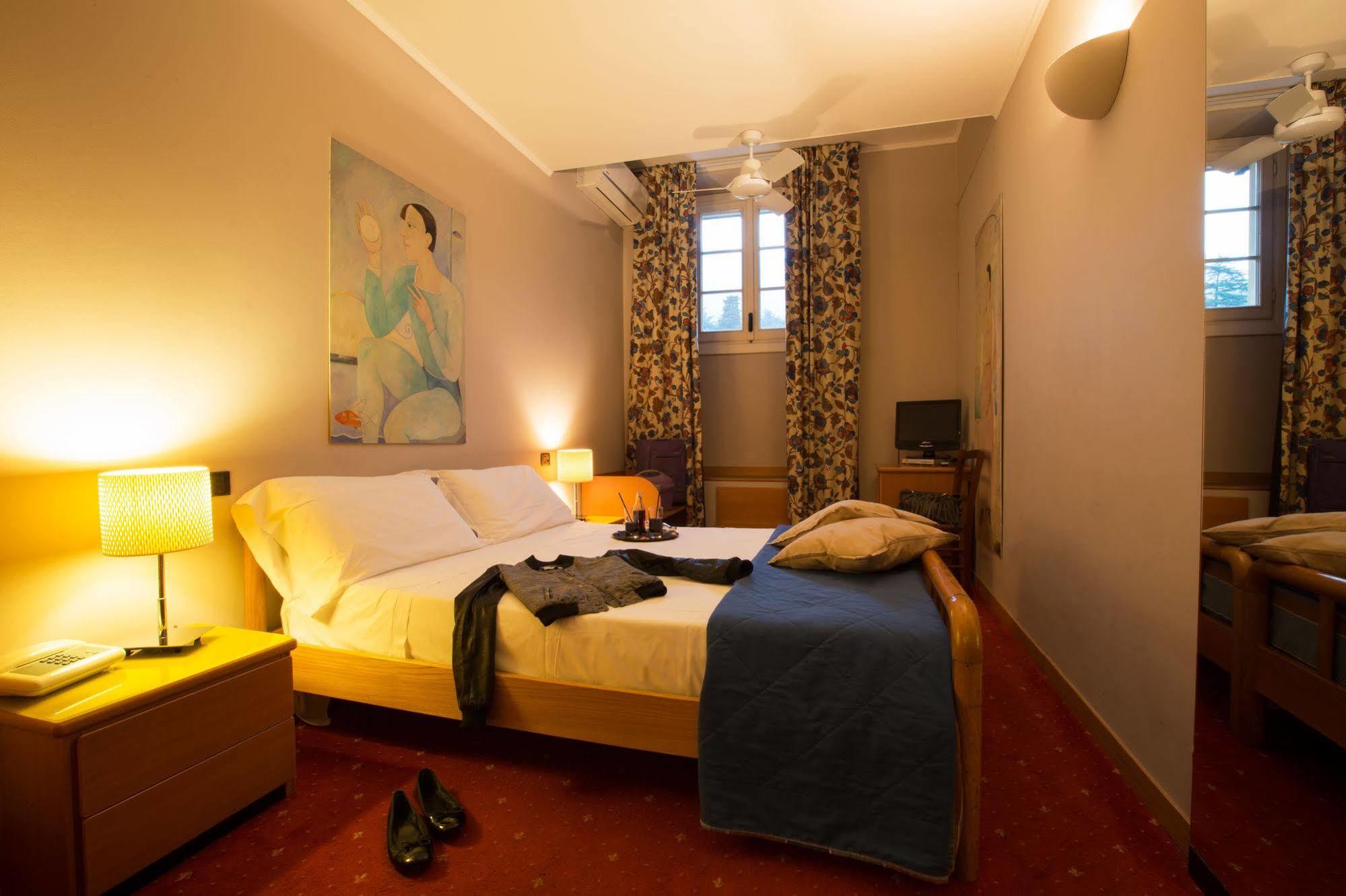 Albergo Giardino チェルノッビオ エクステリア 写真