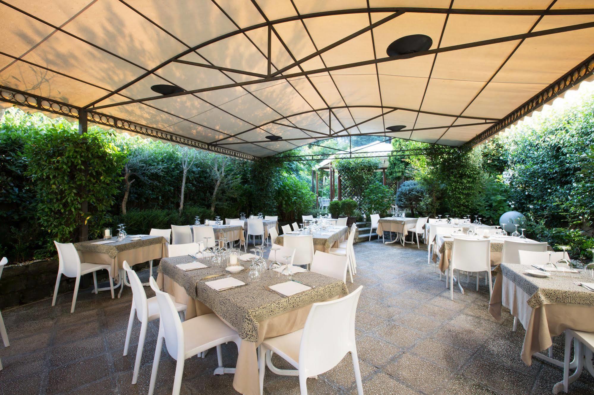 Albergo Giardino チェルノッビオ エクステリア 写真