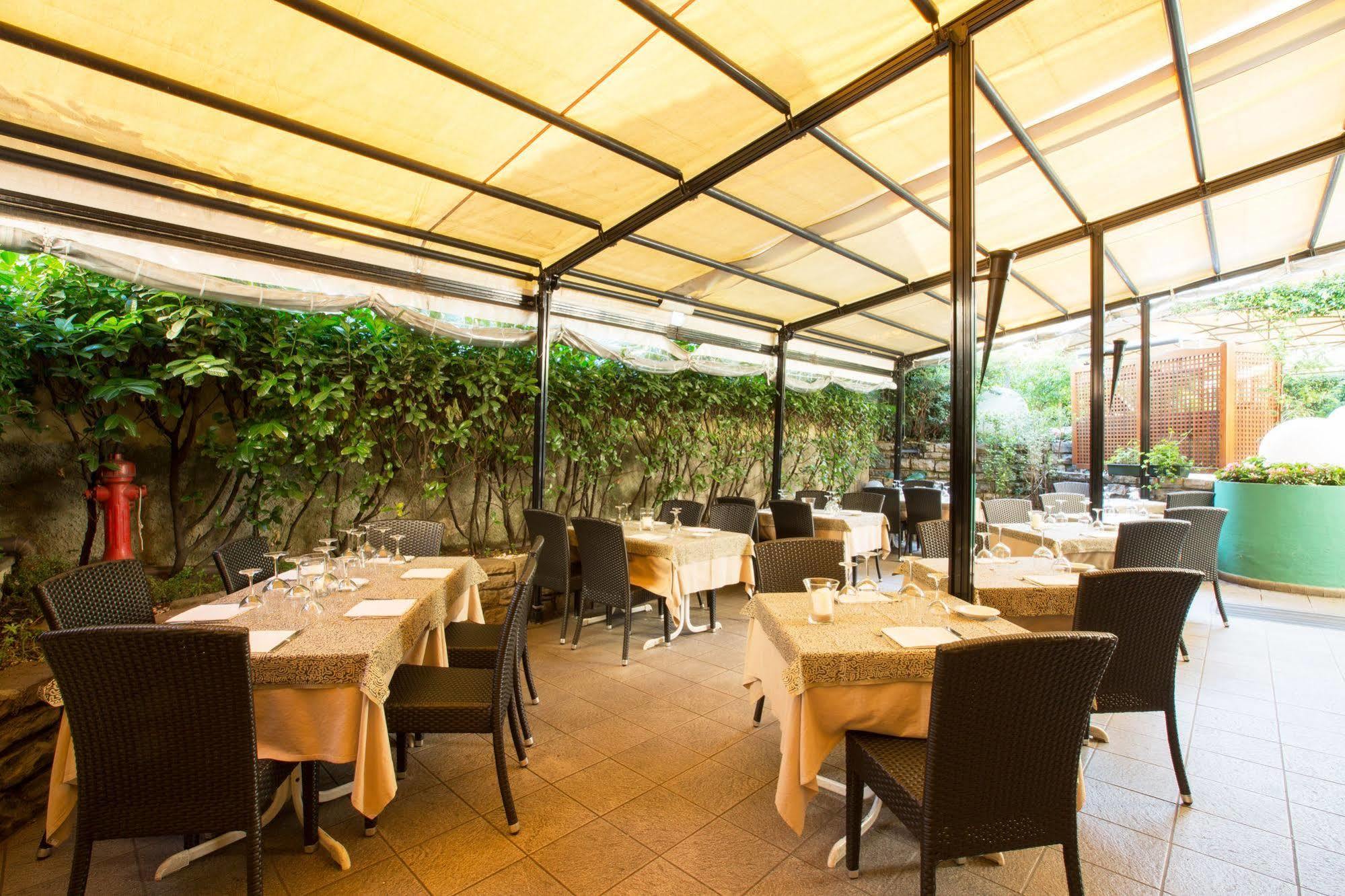 Albergo Giardino チェルノッビオ エクステリア 写真