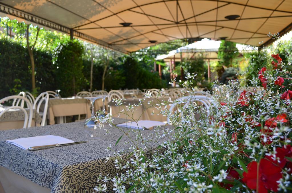 Albergo Giardino チェルノッビオ エクステリア 写真